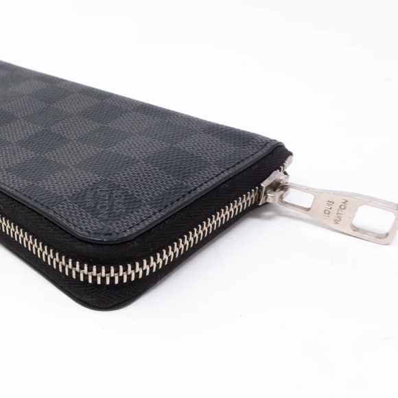 Louis Vuitton Graphite Long Zip Wallet w/ wristlet - Picture 2 of 14